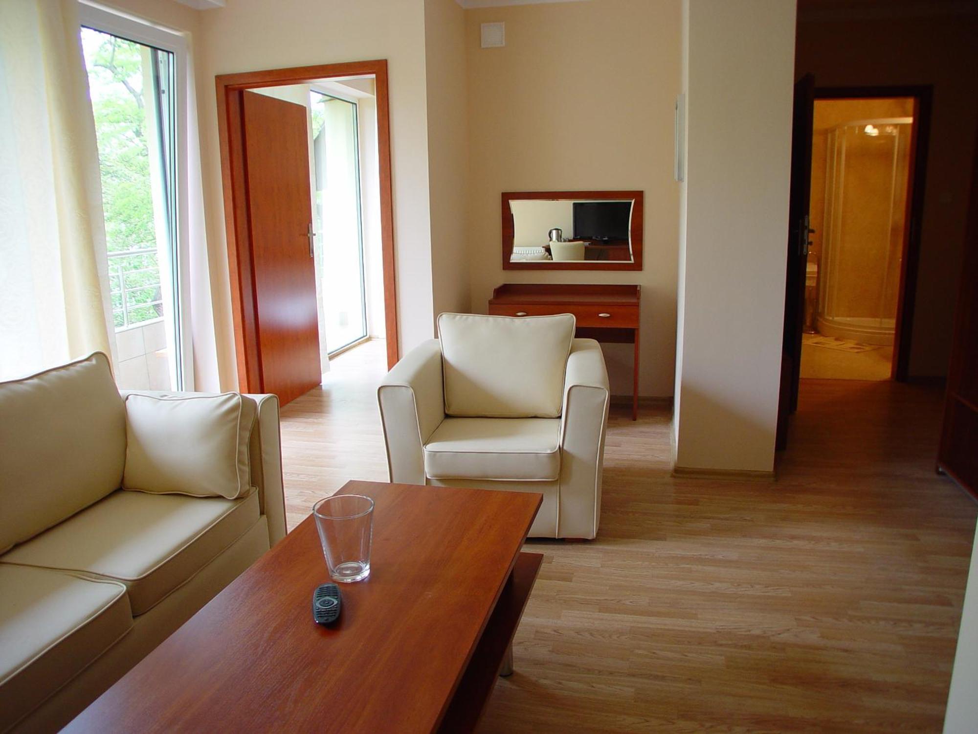 Floryda Jurata Bed & Breakfast Exterior photo