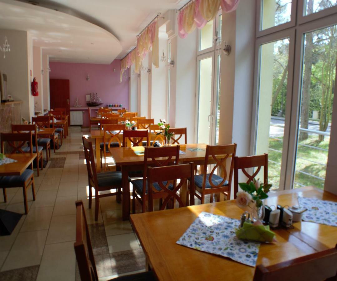 Floryda Jurata Bed & Breakfast Exterior photo