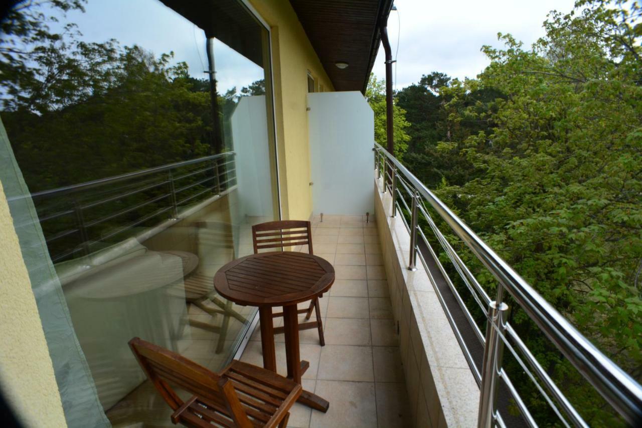 Floryda Jurata Bed & Breakfast Exterior photo